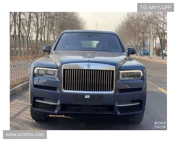 小贾伦身披名表豪车光环尽显奢华气场成为富贵焦点