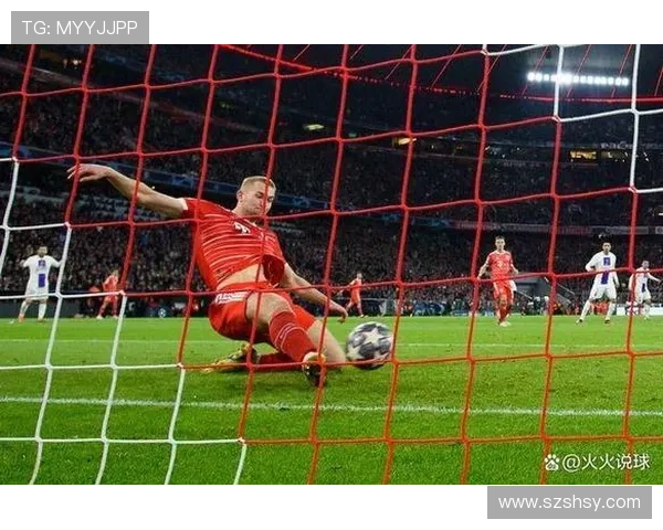 门神维卡里奥惊艳表现8次禁区扑救2次解围力保球门不失获满分10分